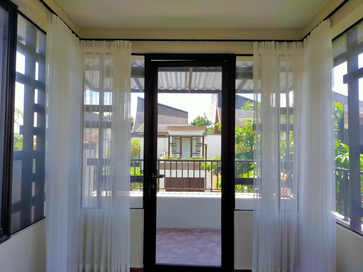Vimala Hill Villa And Resort - 3 Bedrooms Bogor Kültér fotó