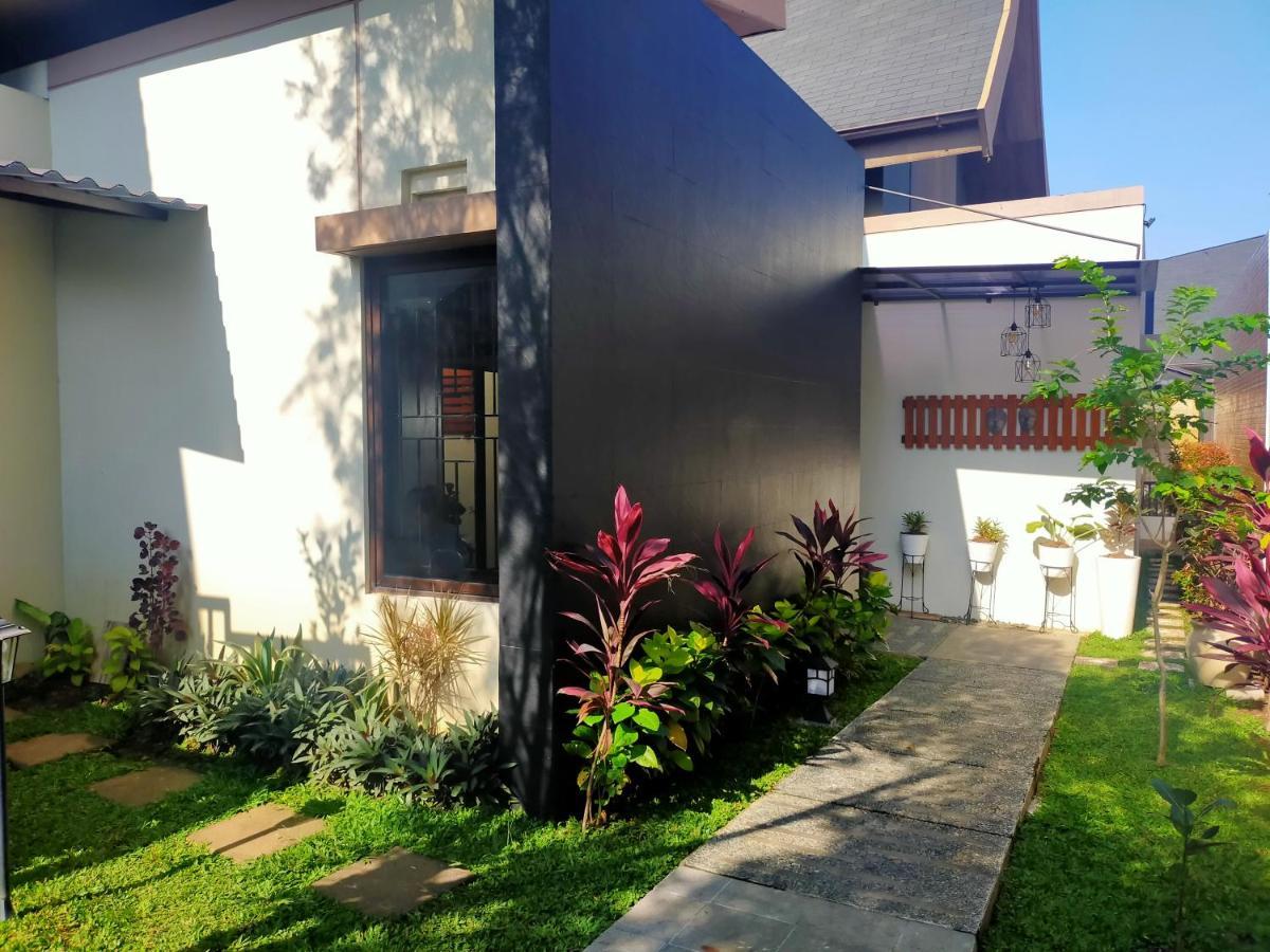 Vimala Hill Villa And Resort - 3 Bedrooms Bogor Kültér fotó